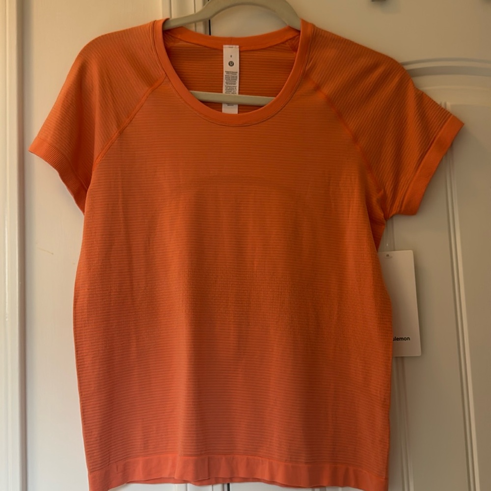 NWT Lululemon Swiftly Tech Short Sleeve 2.0 Race Shirt, size 8